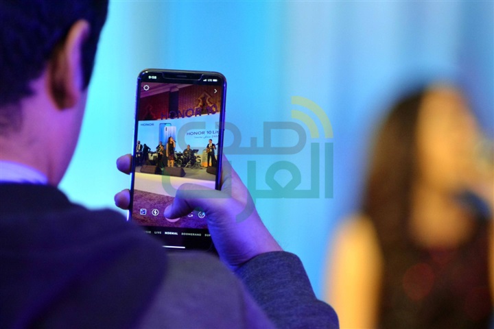 بالصور .. كارمن سليمان تتألق في حفل أطلاق" "honor 10 lite بحضور نجوم الفن والمشاهير