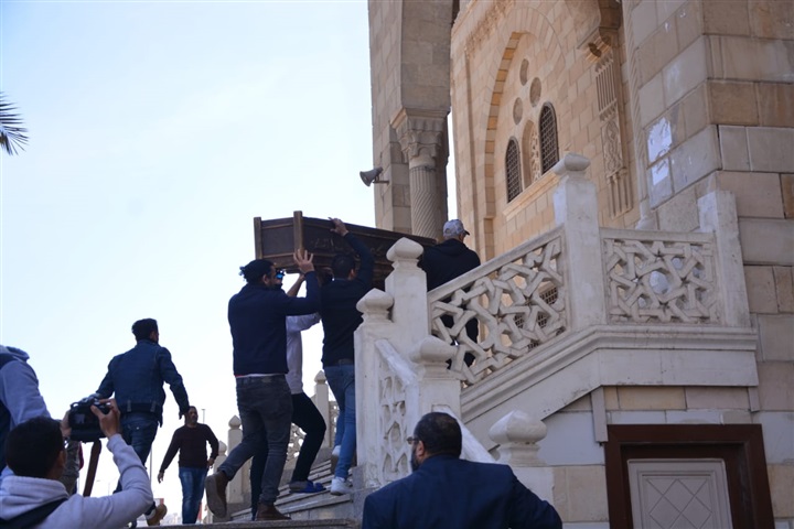 جنازة والد نهال عنبر من مسجد الحصري