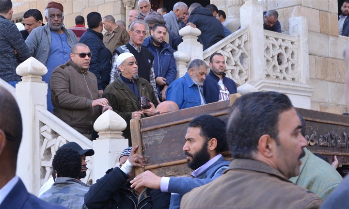 جنازة والد نهال عنبر من مسجد الحصري