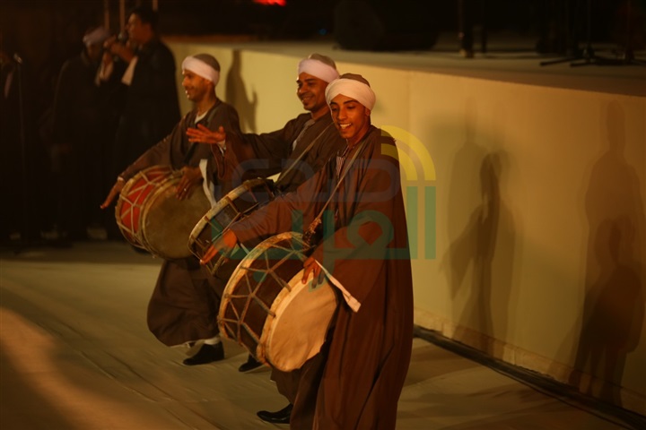 بالصور.. عمر خيرت يختتم حفلات مهرجان القلعه للموسيقي والغناء