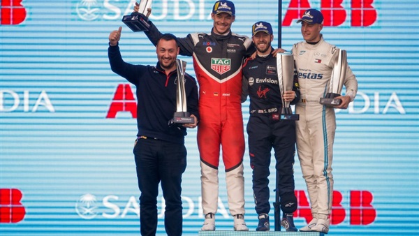 الجولة الأولى من بطولة العالم للفورميلا الكهربائية (Formula e).. سام بيرد يفتتح إنتصارات البطولة على حلبة الدرعية