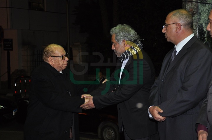 بالصور.. وزراء وكتاب وفنانيين فى عزاء الشاعر سيد حجاب بمسجد عمر مكرم 