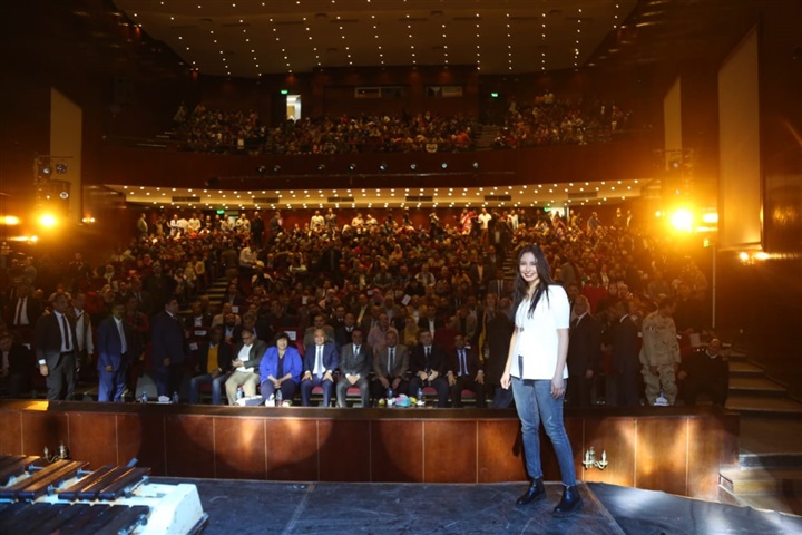 بالصور.. فنون الأوبرا داخل قصر ثقافة قنا .. نسمة في الجنوب وشباب قنا يردد التراث الشعبي