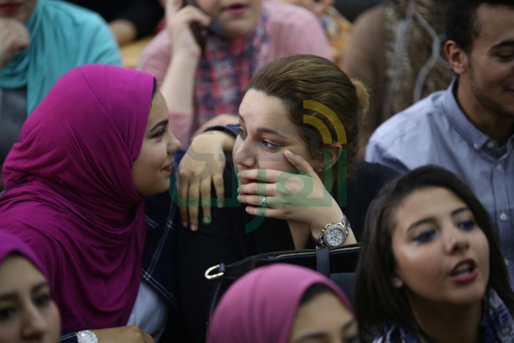 بالصور.. تكريم عمرو مصطفي بجامعة عين شمس 