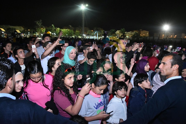 بالصور.. كارمن سليمان وهيثم شاكر نجما الربيع في "نادي مدينتي"