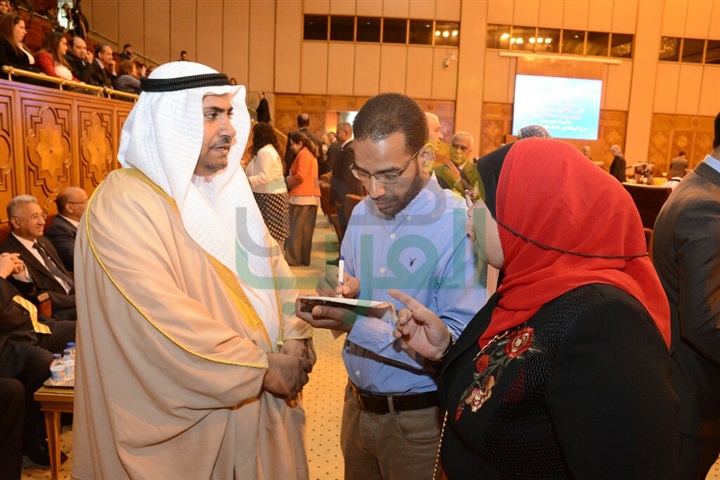 بالصور.. "الموجي" تحضر احتفالية رئيس وزراء البحرين بالجامعة العربية