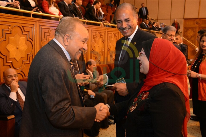 بالصور.. "الموجي" تحضر احتفالية رئيس وزراء البحرين بالجامعة العربية