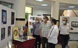 رئيس جامعة كفر الشيخ يفتتح معرض الفنون التشكيلية 