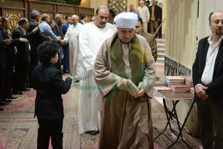 بالصور.. نجوم الفن والإعلام في عزاء محسن محمود