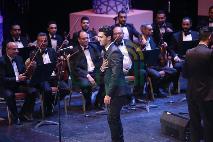 بالصور..  محمد عساف يحيي ثاني ليالي الموسيقة العربية