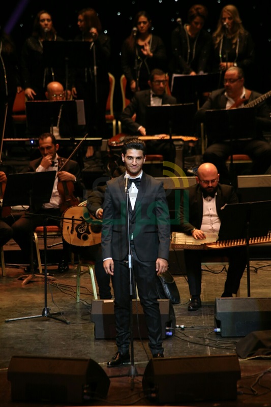 بالصور..  محمد عساف يحيي ثاني ليالي الموسيقة العربية